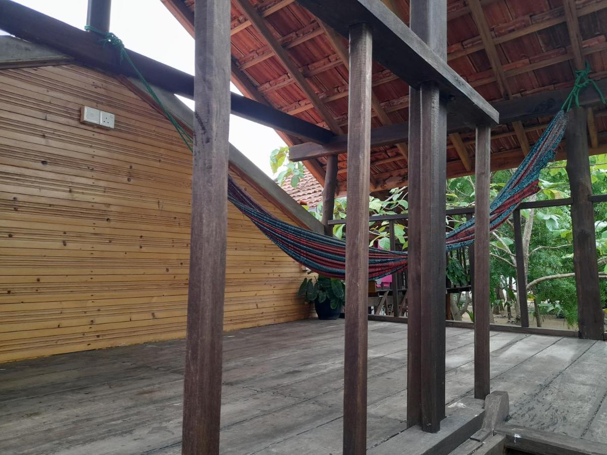 Golden Beach Chalets Baía de Arugam Exterior foto